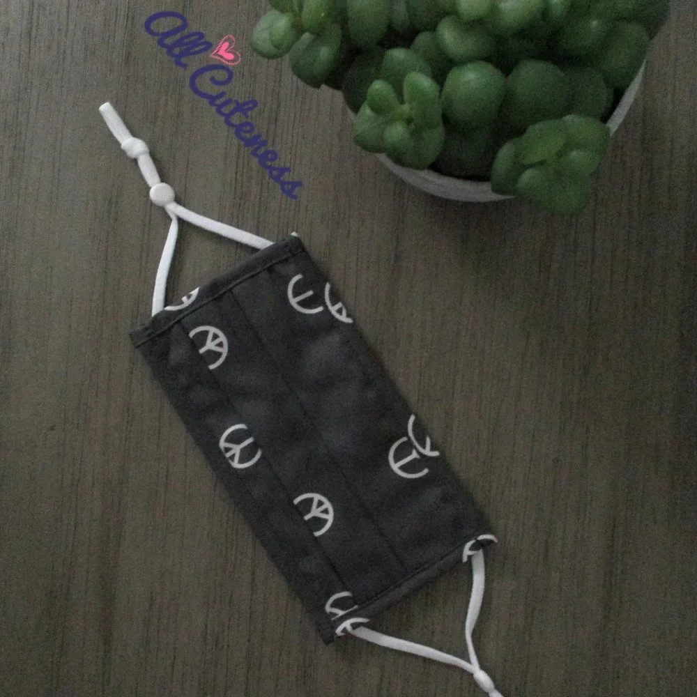 Kids Cotton Face Mask (NWOT)